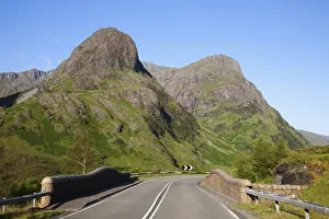 UK, Scotland, Highlands, Empty Road in Glen Coe UK, Scotland, Highlands, Empty Road in Glen Coe