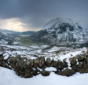 UK, Wales, Gwynedd, Nant Gwynant Valley, Llyn Gwynant Lake UK, Wales, Gwynedd, Nant Gwynant Valley, Llyn Gwynant Lake