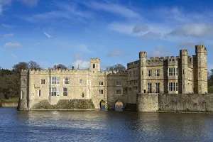 United Kingdom, England, Kent, Maidstone. Leeds castle and lake United Kingdom, England, Kent, Maidstone. Leeds castle and lake