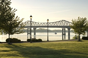 USA, Alabama, Decatur, Rhodes Ferry Park, Steamboat Bill Memorial Bridge USA, Alabama, Decatur, Rhodes Ferry Park, Steamboat Bill Memorial Bridge