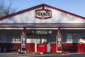 USA, New Jersey, Elmer, old Texaco gas station USA, New Jersey, Elmer, old Texaco gas station