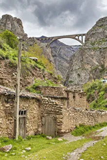 Veresk Bridge, Trans-Iranian Railway, Savadkuh County, Mazandaran Province, Iran Veresk Bridge, Trans-Iranian Railway, Savadkuh County, Mazandaran Province, Iran