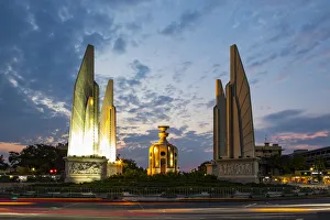 Victory Monument at night, Bangkok, Thailand Victory Monument at night, Bangkok, Thailand