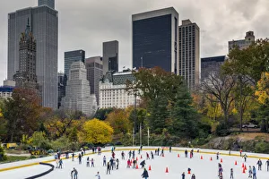 Wollman Rink with autumn colors, Central Park, Manhattan, New York, USA Wollman Rink with autumn colors, Central Park, Manhattan, New York, USA