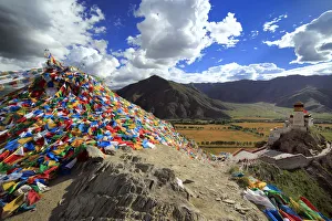 Yumbu Lakhang (Yungbulakang Palace), Lhoka (Shannan) Prefecture, Tibet, China Yumbu Lakhang (Yungbulakang Palace), Lhoka (Shannan) Prefecture, Tibet, China