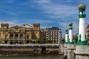 Zurriola Bridge and Victoria Eugenia Theatre behind, Donostia San Sebastian, Gipuzkoa Zurriola Bridge and Victoria Eugenia Theatre behind, Donostia San Sebastian, Gipuzkoa