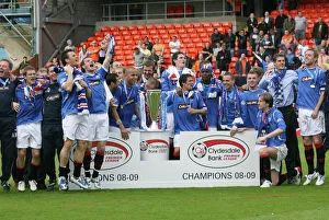 Trophies/rangers 2008 09 champions/soccer dundee united v rangers title decider Trophies/rangers 2008 09 champions/soccer dundee united v rangers title decider