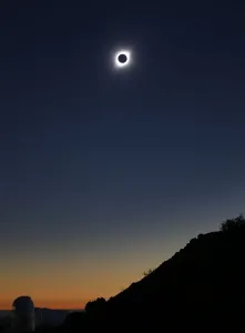 Print of a solar eclipse observed at Coquimbo, Chile