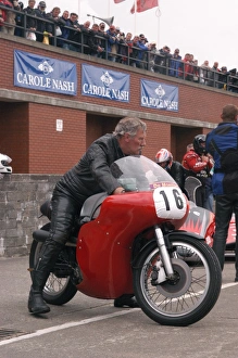 Adam Easton (Norton) 2004 Classic Parade Lap Adam Easton (Norton) 2004 Classic Parade Lap