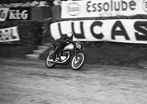 Alan Westfield (Triumph) 1950 Senior TT practice Alan Westfield (Triumph) 1950 Senior TT practice