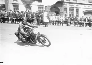 Alec Bennett (Velocette) 1928 Junior TT Alec Bennett (Velocette) 1928 Junior TT