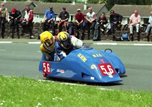 Andy Kinsella & Karl Morgans (Ireson Honda) 2002 Sidecar TT Andy Kinsella & Karl Morgans (Ireson Honda) 2002 Sidecar TT