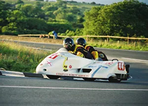 Andy Thompson & Steve Harpham (Fanuc Honda) 2004 Sidecar TT Andy Thompson & Steve Harpham (Fanuc Honda) 2004 Sidecar TT