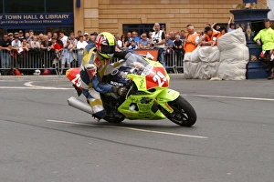 David Bell (Suzuki) 2004 Production 1000 TT David Bell (Suzuki) 2004 Production 1000 TT