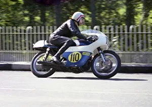 David Kirby (Triumph) 1972 Senior Manx Grand Prix David Kirby (Triumph) 1972 Senior Manx Grand Prix