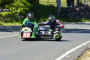 Debbie Barron & Karl Schofield (Ireson Kawasaki Oscar) 2015 Sidecar TT Debbie Barron & Karl Schofield (Ireson Kawasaki Oscar) 2015 Sidecar TT
