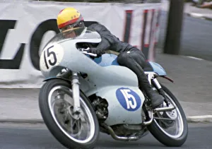 Derek Woodman (Aermacchi) 1968 Junior TT Derek Woodman (Aermacchi) 1968 Junior TT