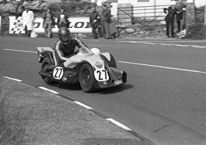 Dick Hawes & Alex Macfadzean (BRM Yamaha) 1977 Sidecar TT Dick Hawes & Alex Macfadzean (BRM Yamaha) 1977 Sidecar TT