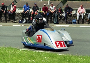 Dick Hawes & Eddy Kiff (Beale Ireson) 2002 Sidecar TT Dick Hawes & Eddy Kiff (Beale Ireson) 2002 Sidecar TT