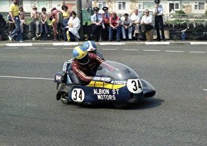 Dick Tapken & Peter Williams (Albion Yamaha) 1978 Sidecar TT Dick Tapken & Peter Williams (Albion Yamaha) 1978 Sidecar TT