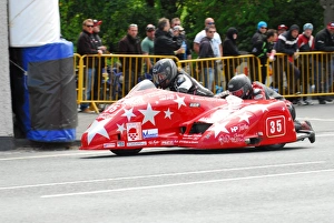 Estelle Leblond & Sebastien Lavorel (SGR) 2015 Sidecar TT Estelle Leblond & Sebastien Lavorel (SGR) 2015 Sidecar TT