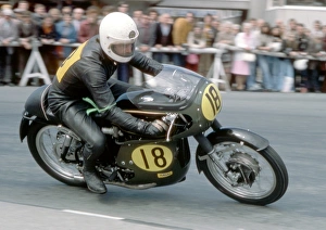 Fred Walton at Parliament Square: 1975 Production TT Fred Walton at Parliament Square: 1975 Production TT