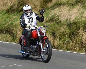 Gordon Hallett (Gilera) 2016 VMCC Parade Gordon Hallett (Gilera) 2016 VMCC Parade