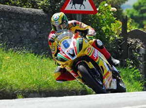 Ian Hutchinson (Yamaha) TT 2012 Supersport TT Ian Hutchinson (Yamaha) TT 2012 Supersport TT