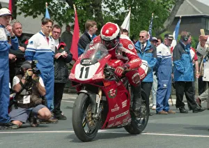 James Courtney (MSR Ducati) 2000 Formula One TT James Courtney (MSR Ducati) 2000 Formula One TT