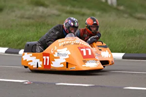 Jef Driesen & Barry Pepperrell (Ireson Honda) 2004 Sidecar TT Jef Driesen & Barry Pepperrell (Ireson Honda) 2004 Sidecar TT