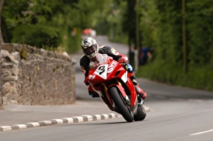 John McGuinness (Yamaha) 2004 Formula One TT John McGuinness (Yamaha) 2004 Formula One TT