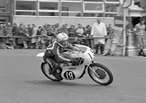 Ken Daniels (Yamaha) 1974 Ultra Lightweight TT Ken Daniels (Yamaha) 1974 Ultra Lightweight TT
