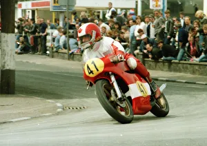 Kevin Wilson (Maxton Yamaha) 1984 Senior TT Kevin Wilson (Maxton Yamaha) 1984 Senior TT