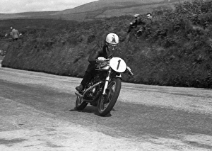 Kiwi Gordon Laing (Norton) 1952 Junior TT