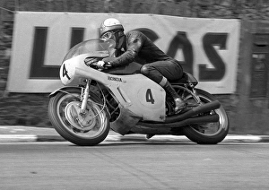 Mike Hailwood (Honda) 1967 Senior TT