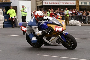 Paul Hunt (Suzuki) 2004 Production 1000 TT Paul Hunt (Suzuki) 2004 Production 1000 TT