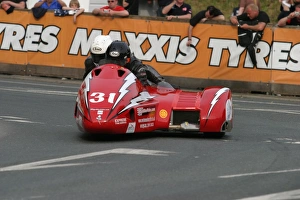 Pete Nuttall & Keith Morgan (Ireson Yamaha) 2010 Sidecar A TT Pete Nuttall & Keith Morgan (Ireson Yamaha) 2010 Sidecar A TT