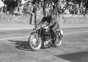 Ralph Seymour (Velocette) 1952 Junior TT Ralph Seymour (Velocette) 1952 Junior TT
