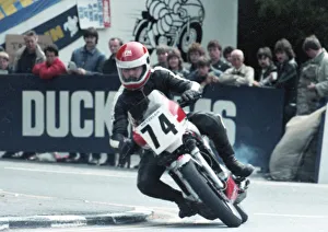 Richard Kneen (Yamaha) 1985 Production B TT Richard Kneen (Yamaha) 1985 Production B TT