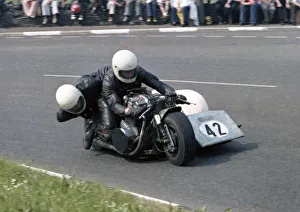 Robert Philpott & Mick Buxton (Laverda) 1978 Sidecar TT Robert Philpott & Mick Buxton (Laverda) 1978 Sidecar TT