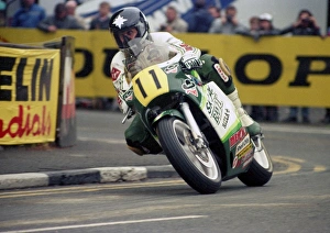 Roger Marshall (Suzuki) 1987 Senior TT Roger Marshall (Suzuki) 1987 Senior TT