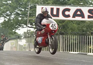 Roger Sutcliffe (Aermacchi) 1971 Junior TT Roger Sutcliffe (Aermacchi) 1971 Junior TT