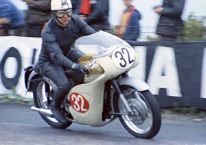 Ron Baylie (Triumph) 1968 Production 500 TT Ron Baylie (Triumph) 1968 Production 500 TT