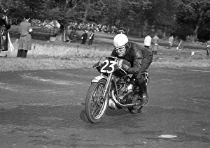 Ross Porter (125 Royal Enfield) 1953 Oulton Park Ross Porter (125 Royal Enfield) 1953 Oulton Park