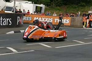 Roy Hanks & Dave Wells (Molyneux Rose Suzuki) 2010 Sidecar A TT Roy Hanks & Dave Wells (Molyneux Rose Suzuki) 2010 Sidecar A TT