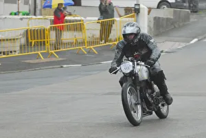 Steve Corbett (Velocette) 2012 VMCC Parade Lap Steve Corbett (Velocette) 2012 VMCC Parade Lap