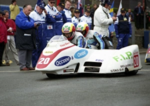Steve Sinnott & Dave Corlett (HSS Molly Yamaha) 1996 Sidecar TT Steve Sinnott & Dave Corlett (HSS Molly Yamaha) 1996 Sidecar TT