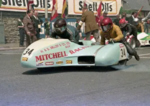 Stuart Applegate & Alan Blackhurst (Yamaha) 1986 Sidecar TT Stuart Applegate & Alan Blackhurst (Yamaha) 1986 Sidecar TT