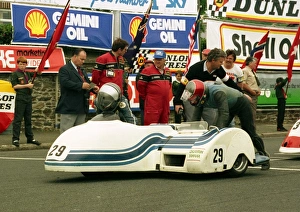 Tim Eade & Fred McDermott (Quirk Yamaha) 1988 Sidecar TT Tim Eade & Fred McDermott (Quirk Yamaha) 1988 Sidecar TT