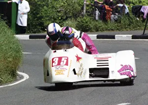 Tommy Bennett & Brian Kneale (Yamaha) 1993 Sidecar TT Tommy Bennett & Brian Kneale (Yamaha) 1993 Sidecar TT
